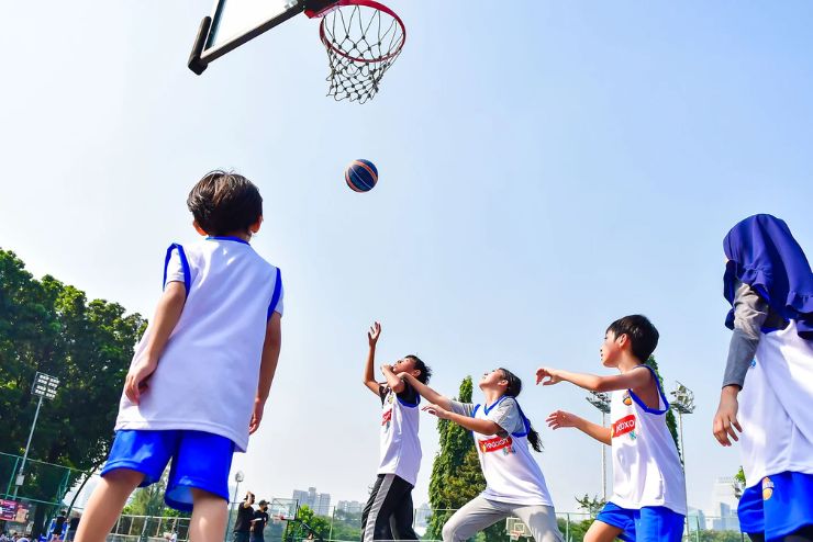 aktivitas-olahraga-untuk-anak-di-happy-kamper-image-courtesy-bss-basketball