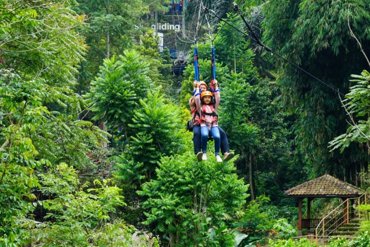 aktivitas anak di bandung - dagodreampark happy kamper