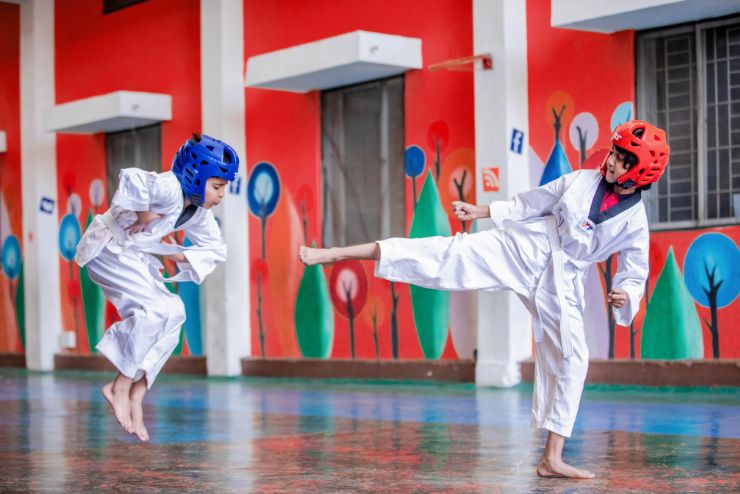 aktivitas olahraga untuk anak di happy kamper - taekwondo