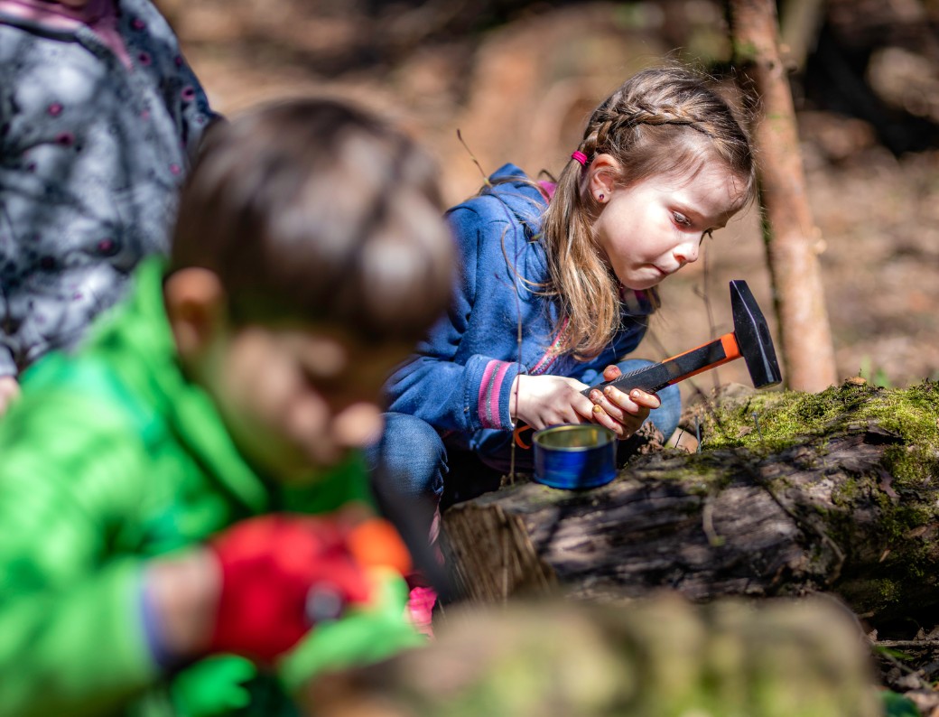 Aktivitas Kreatif untuk Anak berkebun